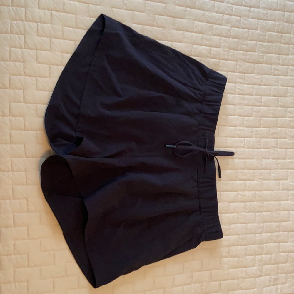 Lululemon Stroll at Sundown Short 3
